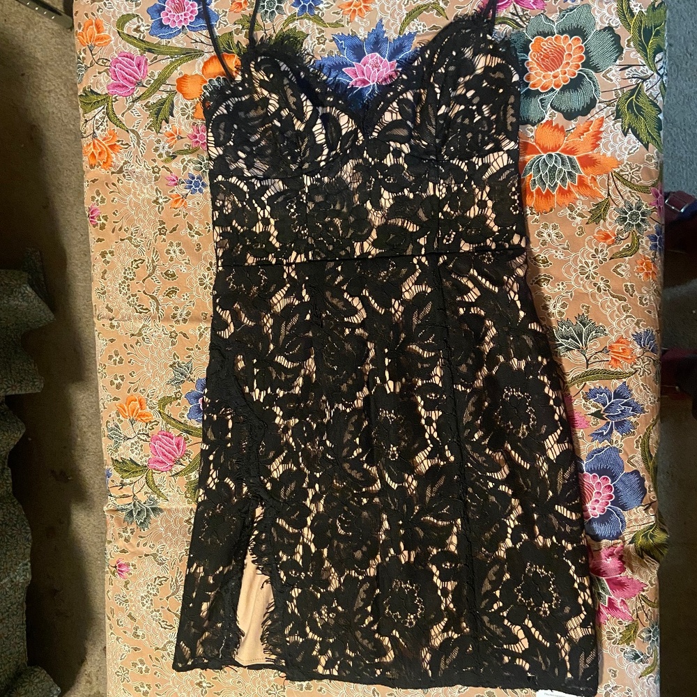 Lovers & Friends x Free People limited edition lace dress NWOT size 0